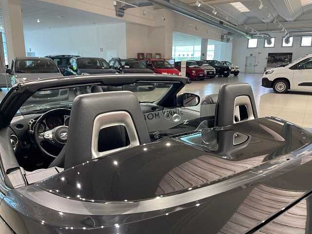 Nissan 370Z Roadster 3.7 V6 Lev 2