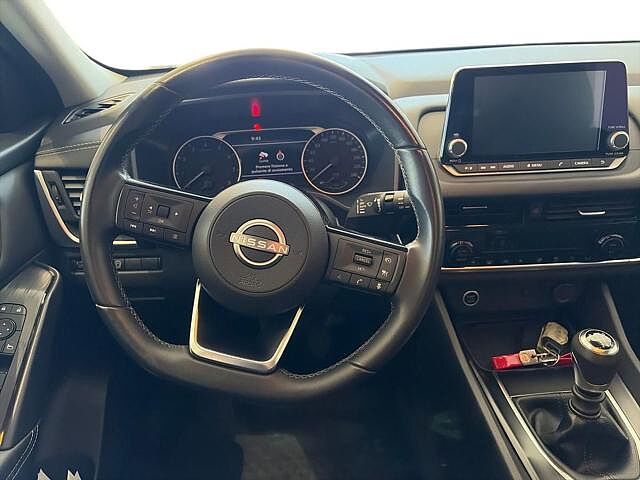 Nissan Qashqai MHEV 140 CV Business