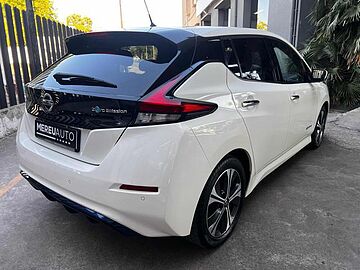 Nissan Leaf N-Connecta 40 kWh Bianco