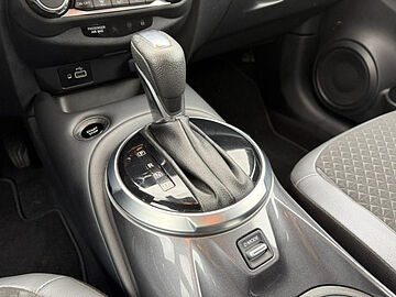 Nissan Juke 1.6 HEV N-Connecta Antracite