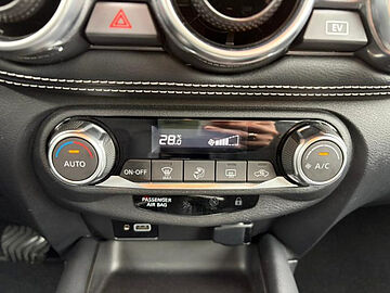 Nissan Juke 1.6 HEV N-Connecta Antracite