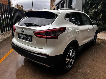 Nissan Qashqai 1.3 DIG-T 140 CV N-Connecta Bianco