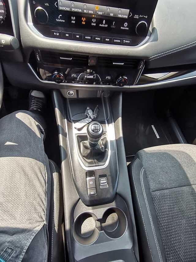 Nissan Qashqai 1.3 MHEV 140 CV N-Connecta Man.