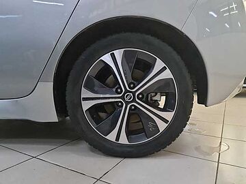 Nissan Leaf Tekna 40 kWh Grigio
