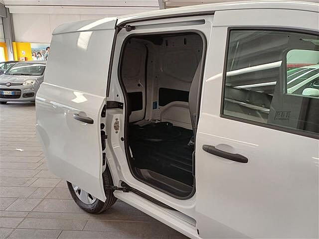 Nissan Townstar Van EV L1 122cv Acenta 11kWh