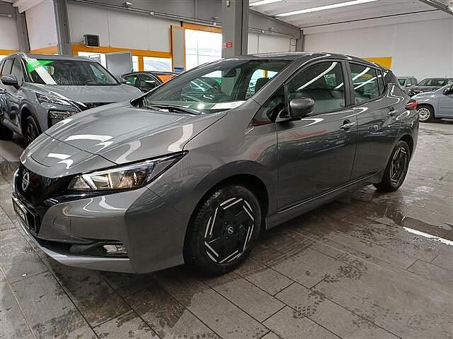 Nissan Leaf 40kWh Acenta CVT