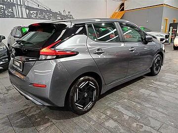 Nissan Leaf 40kWh Acenta CVT Grigio