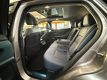 Nissan Ariya 87 kWh Evolve 4WD Giallo