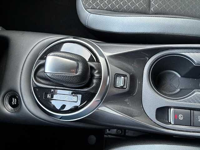 Nissan Juke 2&ordf; serie 1.6 HEV N-Connecta