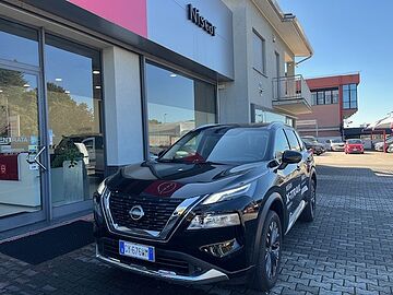 Nissan X-Trail 4&ordf; serie Mild Hybrid 2WD 5 posti Tekna NERO METALLIZZATO