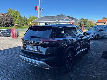 Nissan X-Trail 4&ordf; serie Mild Hybrid 2WD 5 posti Tekna NERO METALLIZZATO
