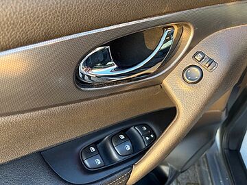 Nissan Qashqai 2&ordf; serie 1.7 dCi 150 CV N-Connecta DARK METAL GREY