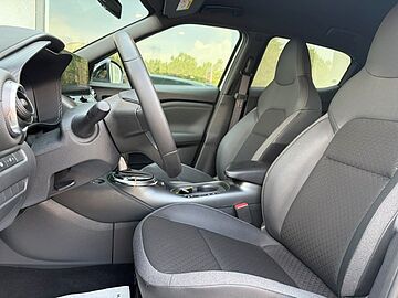 Nissan Juke AZIENDALE 1.6 HEV N-Connecta WHITE PEARL