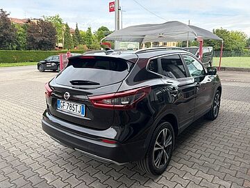 Nissan Qashqai 2&ordf; serie 1.3 DIG-T 140 CV N-Connecta NERO METALLIZZATO