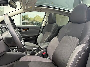 Nissan Qashqai 2&ordf; serie 1.3 DIG-T 140 CV N-Connecta NERO METALLIZZATO