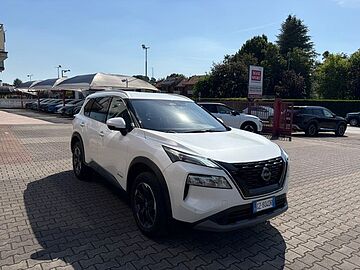 Nissan X-TRAIL E-POWER N-CONNECTA 4WD 7P WHITE PEARL
