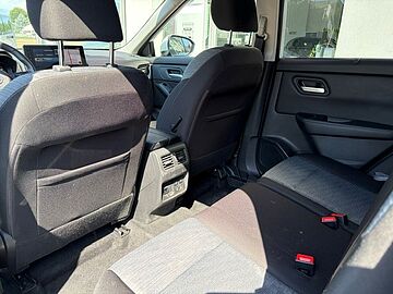 Nissan X-TRAIL E-POWER N-CONNECTA 4WD 7P WHITE PEARL