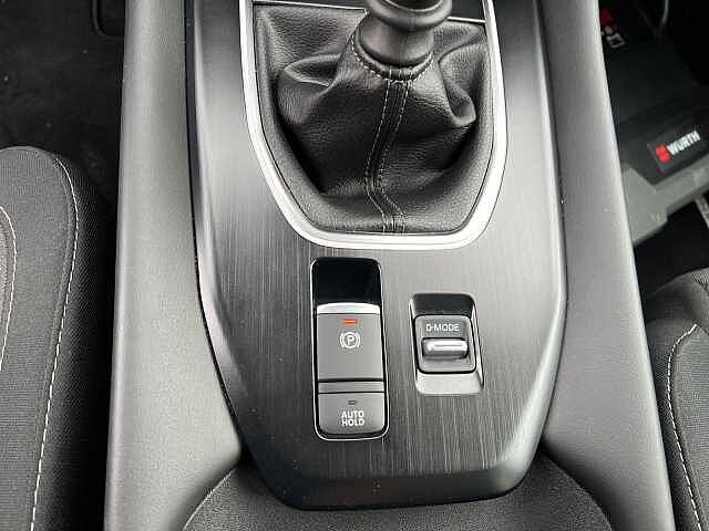 Nissan Qashqai N-CONNECTA MHYB 140CV