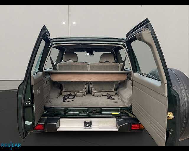 Nissan Patrol GR II 1998 Patrol GR SW 3.0 td-di Luxury FL