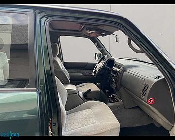 Nissan Patrol GR II 1998 Patrol GR SW 3.0 td-di Luxury FL green