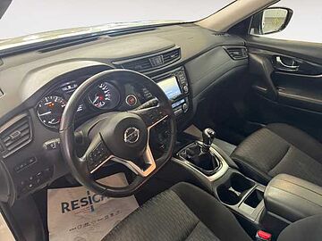 Nissan X-Trail III 2017 X-Trail 1.7 dci N-Connecta 2wd white