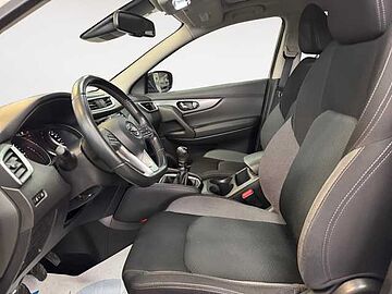 Nissan Qashqai II 2017 qashqai 1.5 dci N-Connecta 115cv white