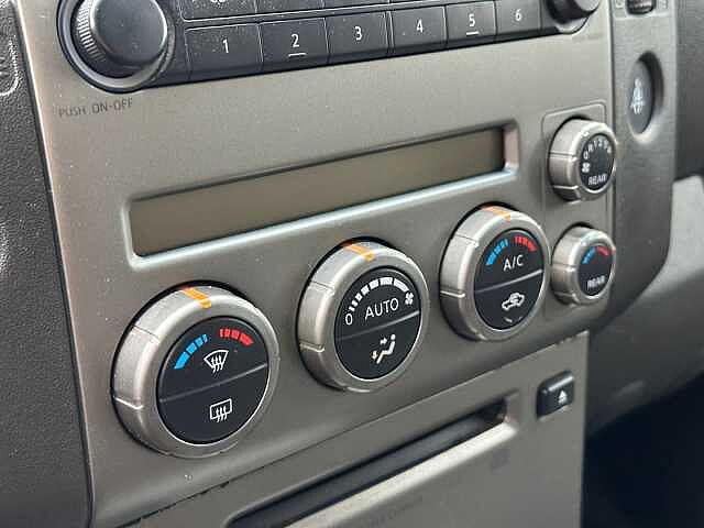 Nissan Pathfinder 2.5 LE Auto 2625L775K9