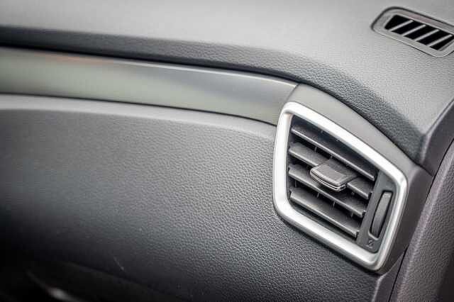 Nissan Qashqai 1.7 dCi 150cv N-Connecta 2WD 1138376