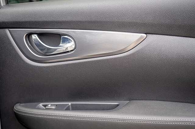 Nissan Qashqai 1.7 dCi 150cv N-Connecta 2WD 1138376