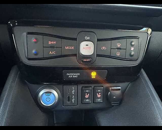 Nissan Leaf II 2022 Leaf 40kWh N-Connecta 150cv