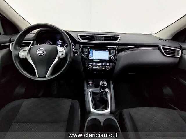 Nissan Qashqai 1.2 DIG-T N-Connecta (TETTO PAN.)