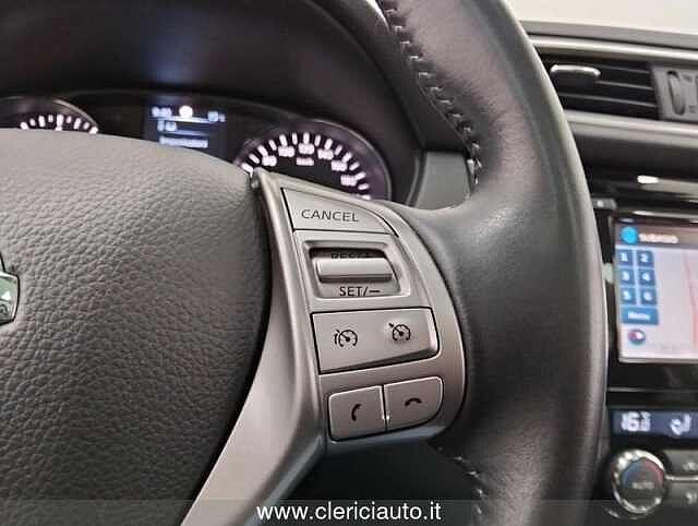 Nissan Qashqai 1.2 DIG-T N-Connecta (TETTO PAN.)