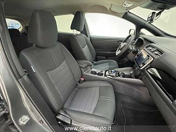 Nissan Leaf N-Connecta 40 kWh Grigio scuro